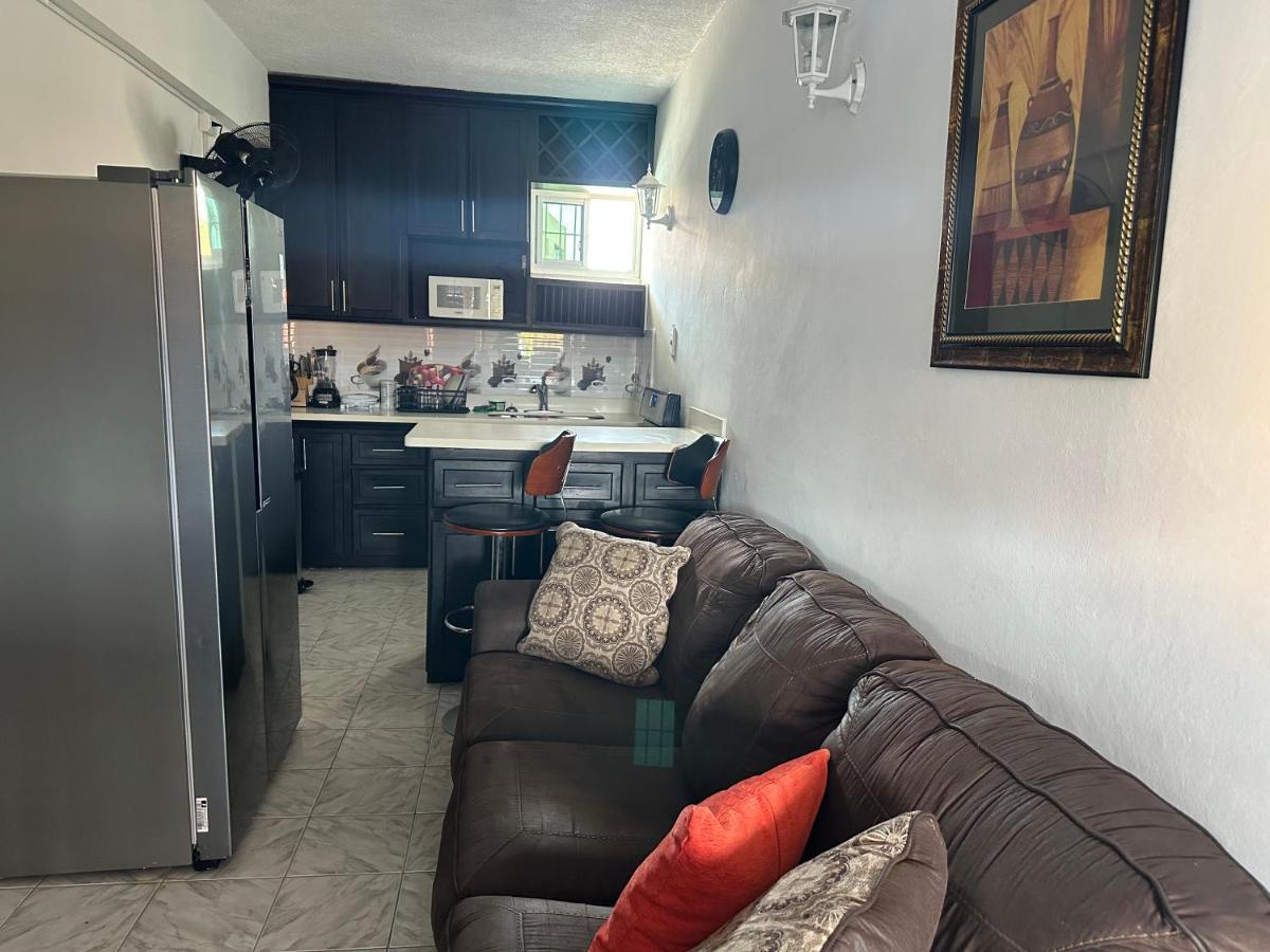 Remarkable 1-Bed Apartment In Montego Bay Exterior foto